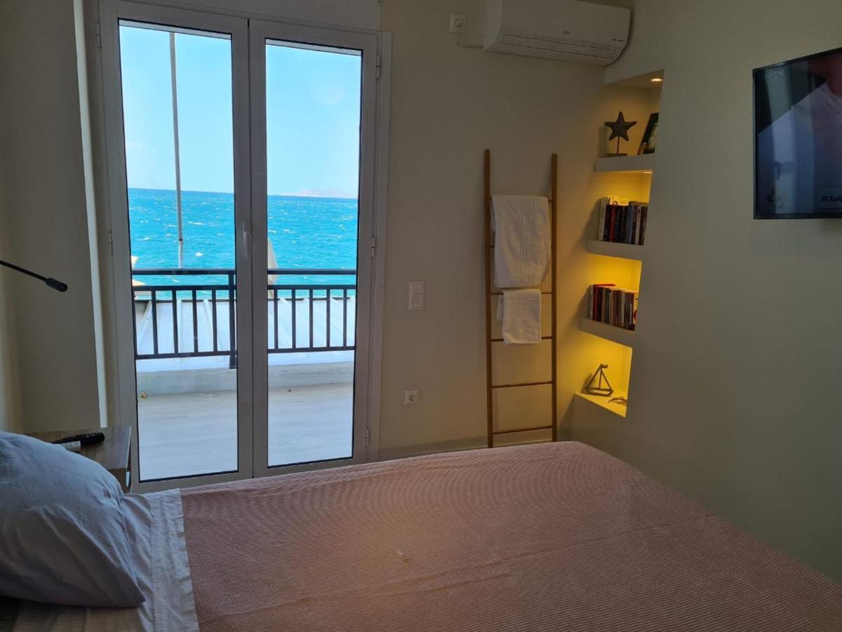 Grace Seaside Apartamento Loutráki Exterior foto