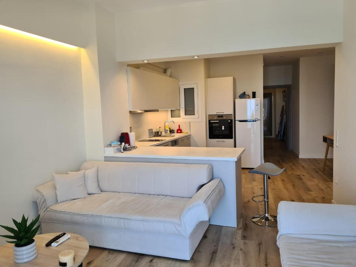 Grace Seaside Apartamento Loutráki Exterior foto